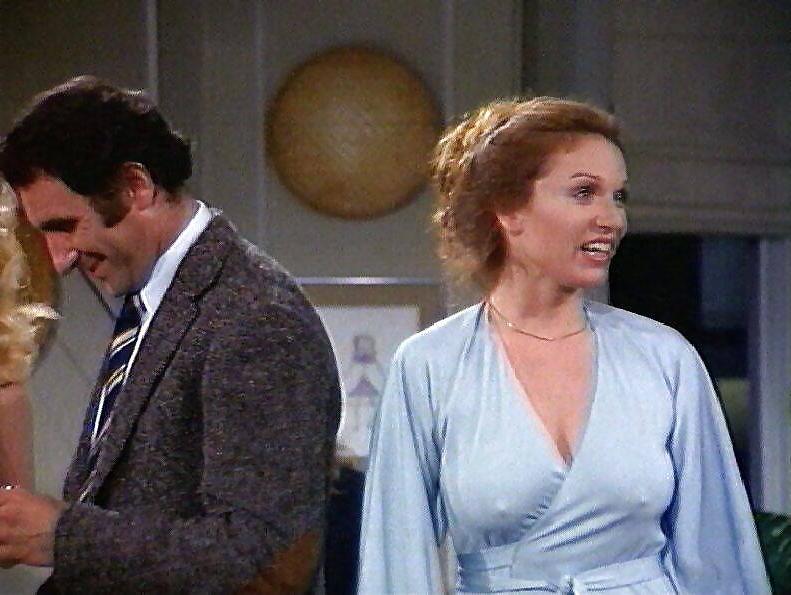 16P Marilu Henner