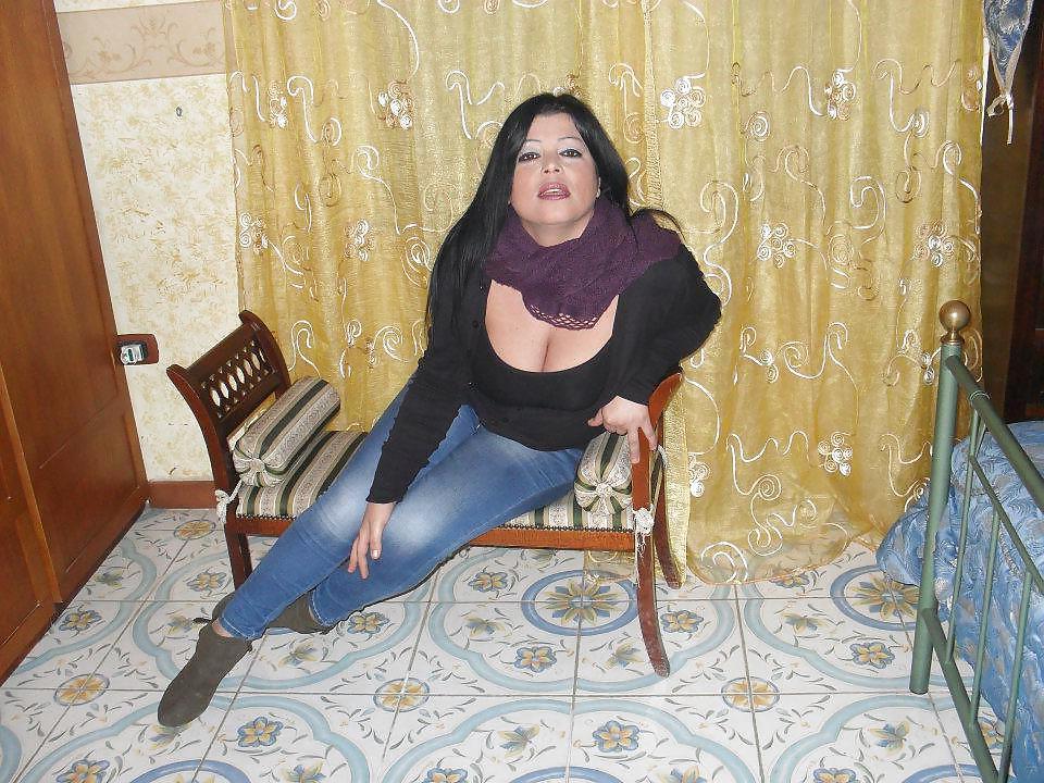 12P Italian girl: tiziana