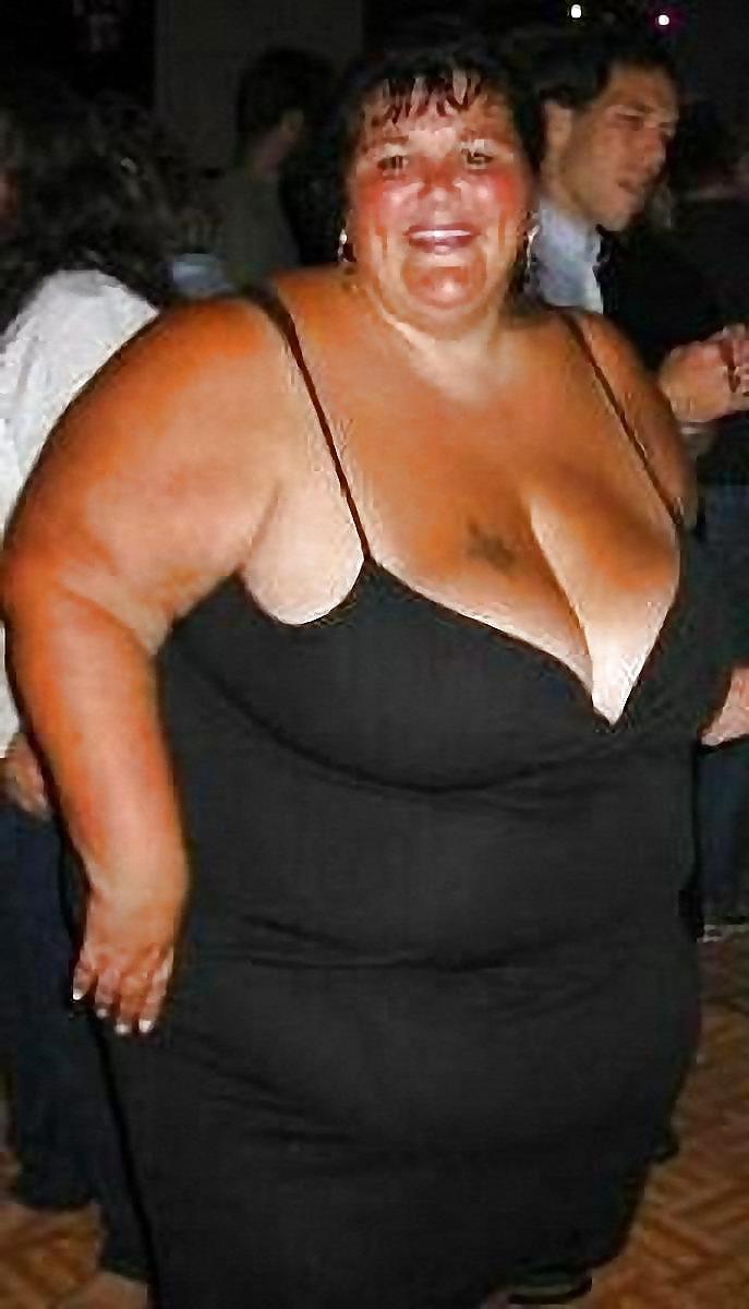 23P Monster tits 