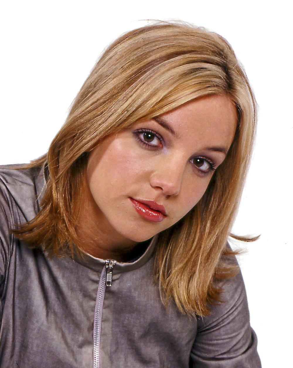 15P Britney Spears Close-ups