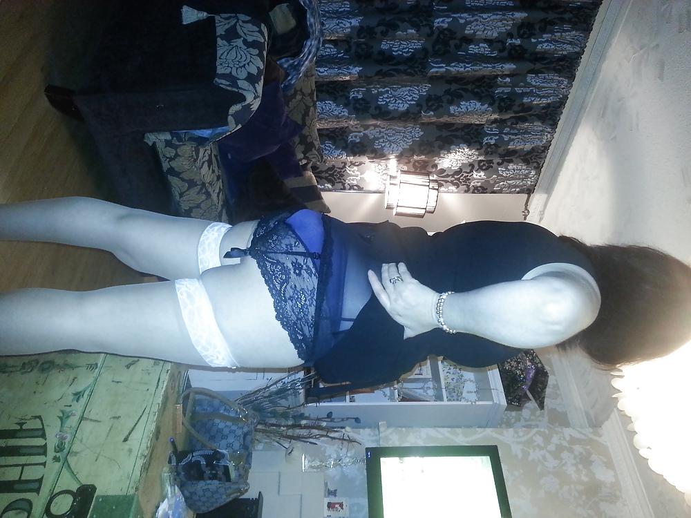 10P My so sexy wife getting ready for doging
