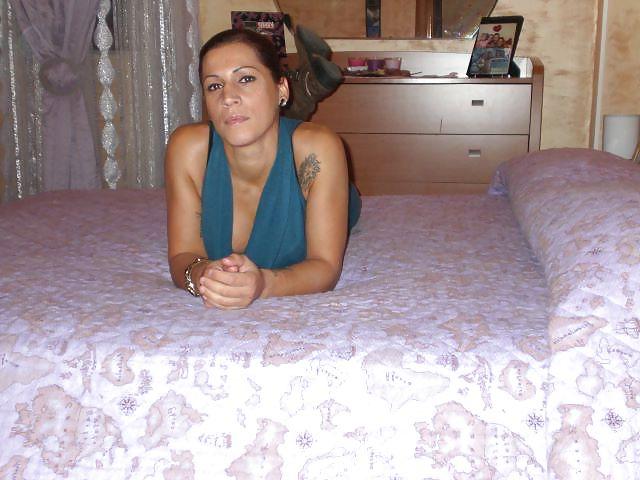 9P Hot Italian slut