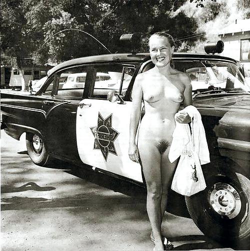 15P Vintage Exhibitionists 6