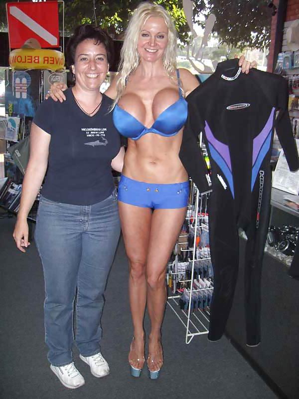 25P Silicone MILF: Lori
