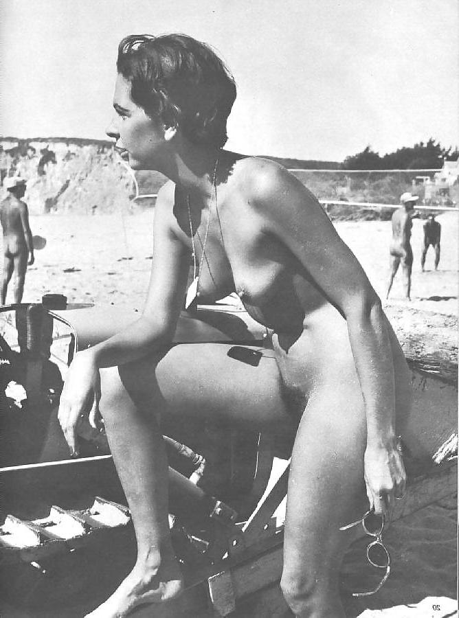 20P Vintage nudist 4.