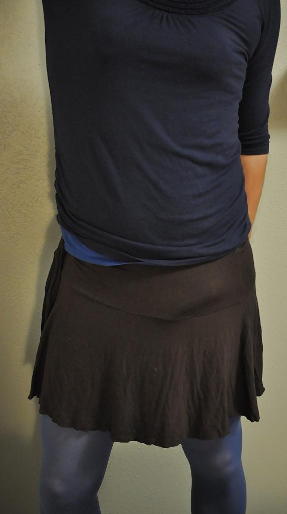 7P Crossdressing in short skirt 