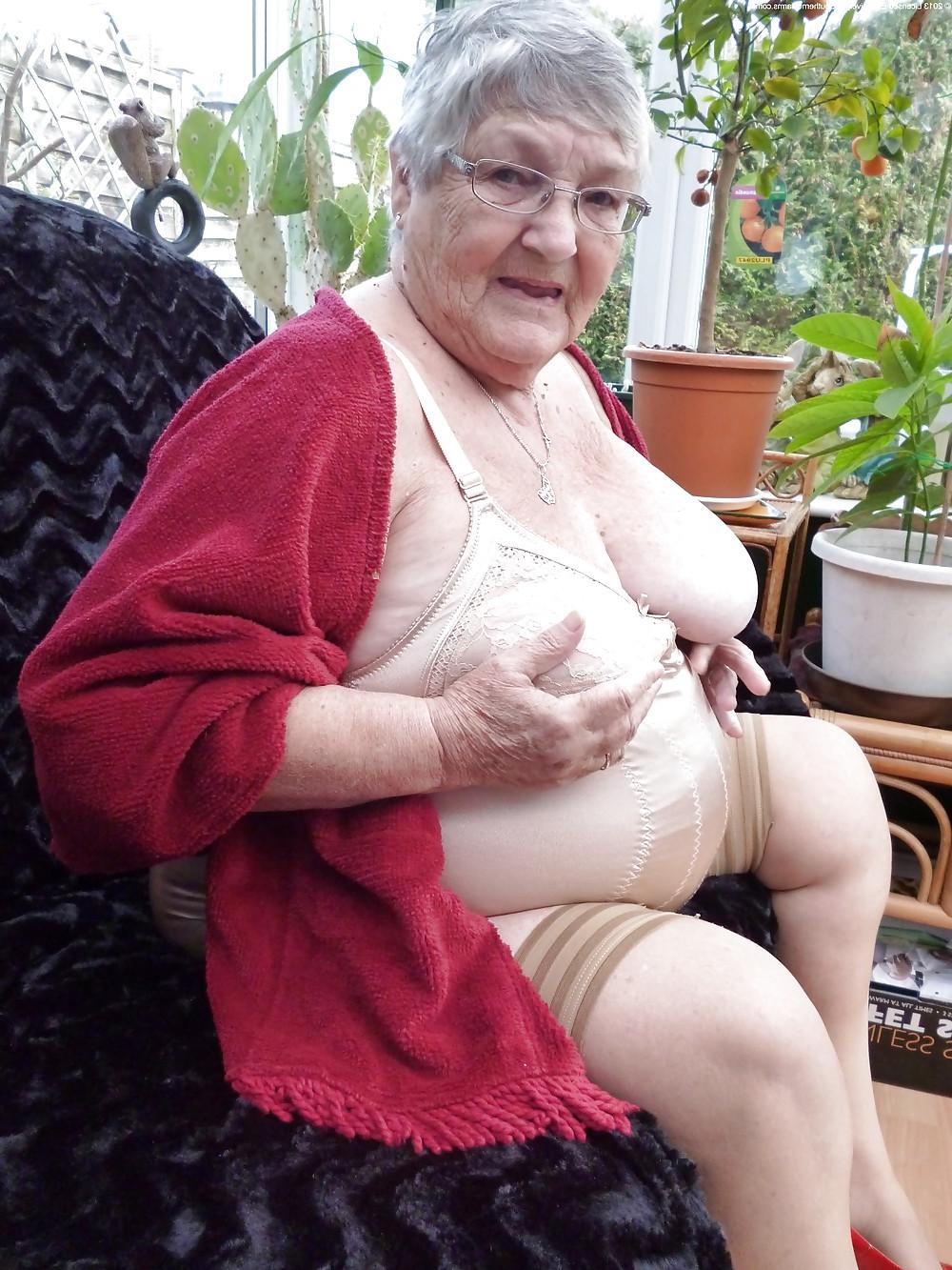 20P Mature-BBW-Ladies 350