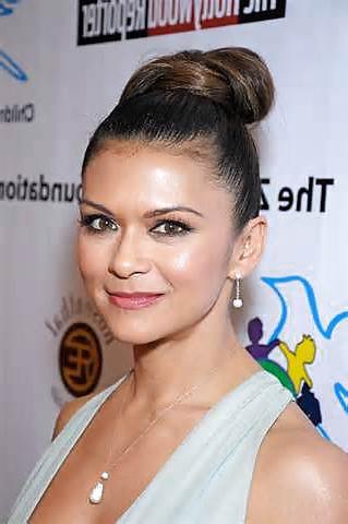 25P Nia Peeples----non nude