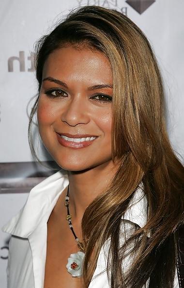 25P Nia Peeples----non nude