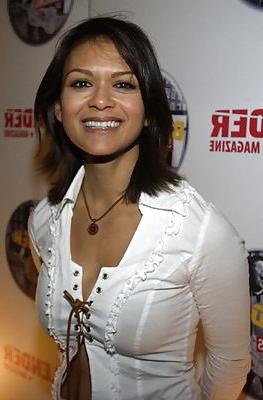 25P Nia Peeples----non nude