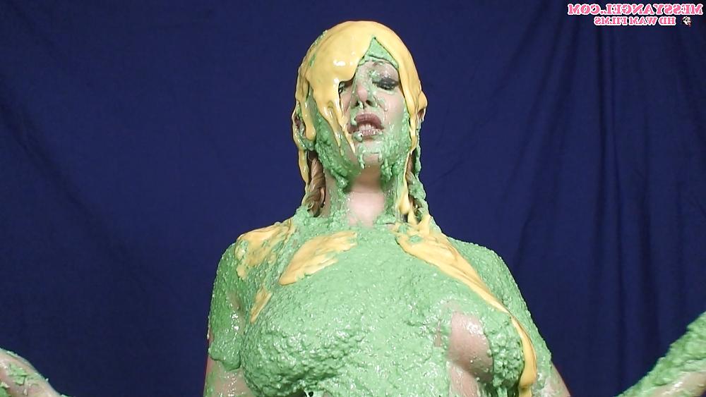 16P Messy Rock Chick Shay Hendrix 