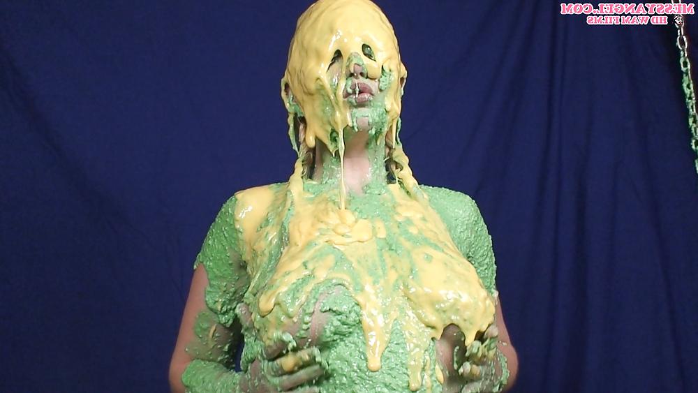 16P Messy Rock Chick Shay Hendrix 
