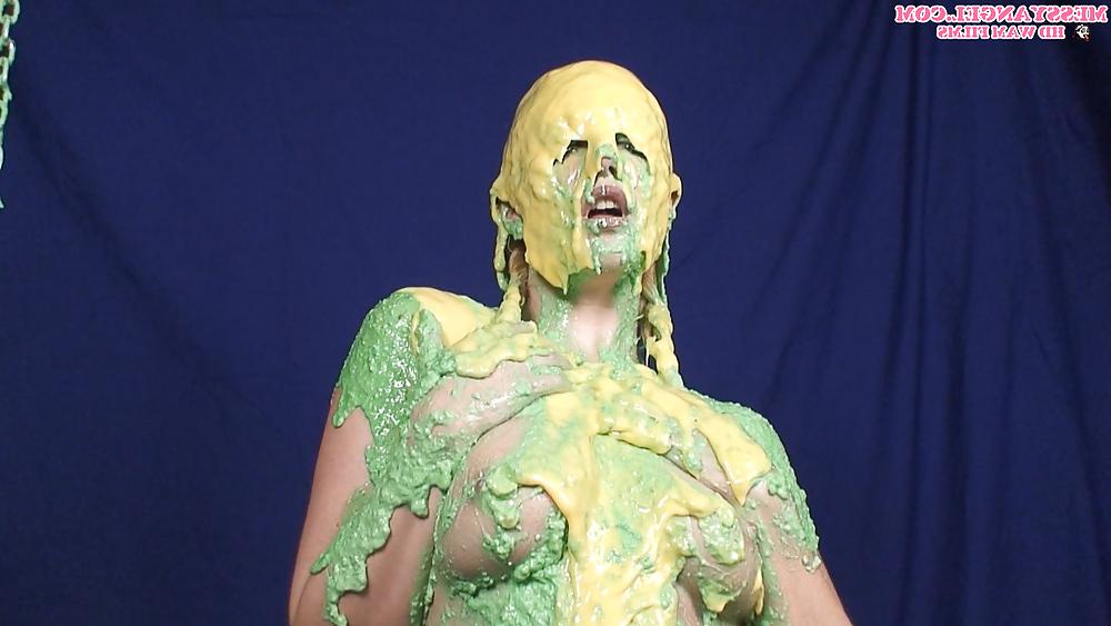 16P Messy Rock Chick Shay Hendrix 