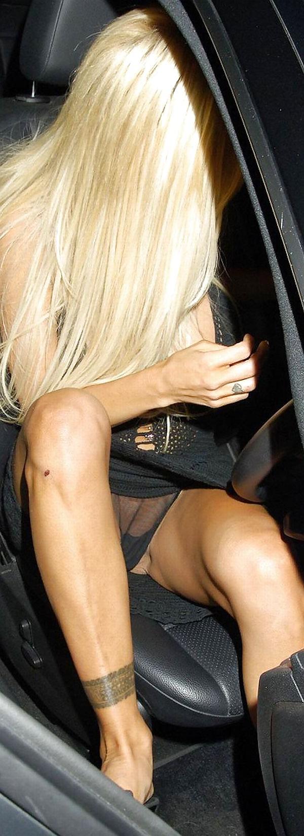 25P Celebrity upskirt