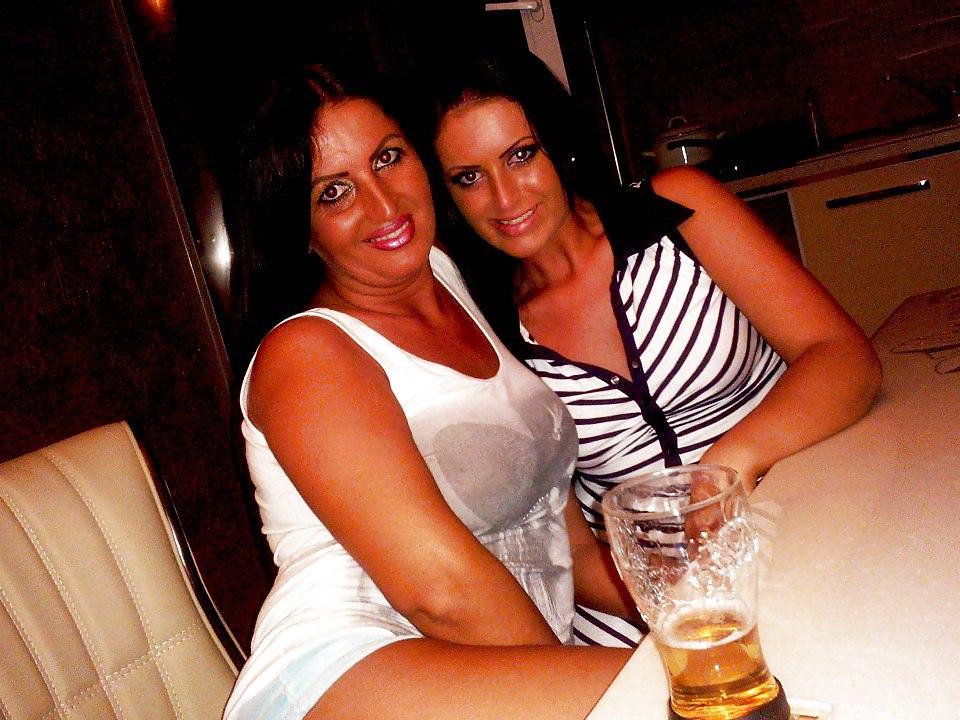 25P Romanian milf: simona