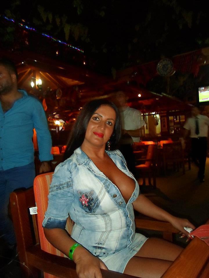 25P Romanian milf: simona