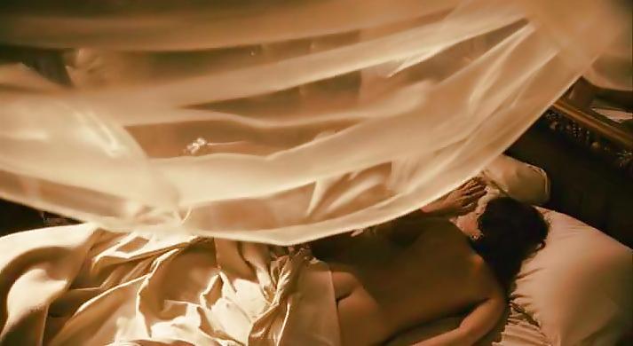 25P Celebs Naked 01