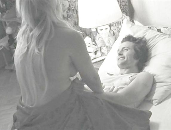 25P Celebs Naked 01