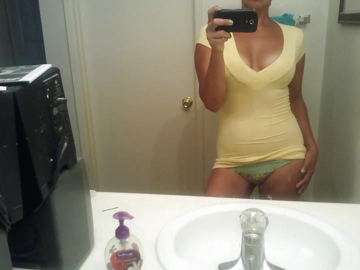 25P Milf latina with legs and ass