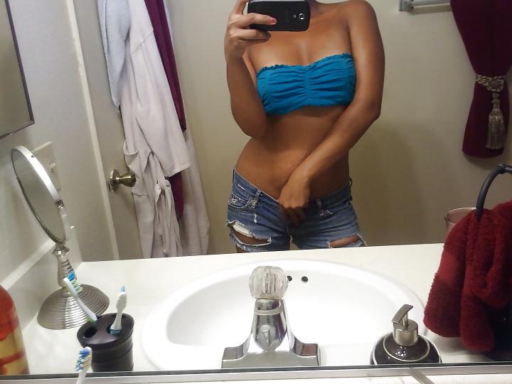 25P Milf latina with legs and ass