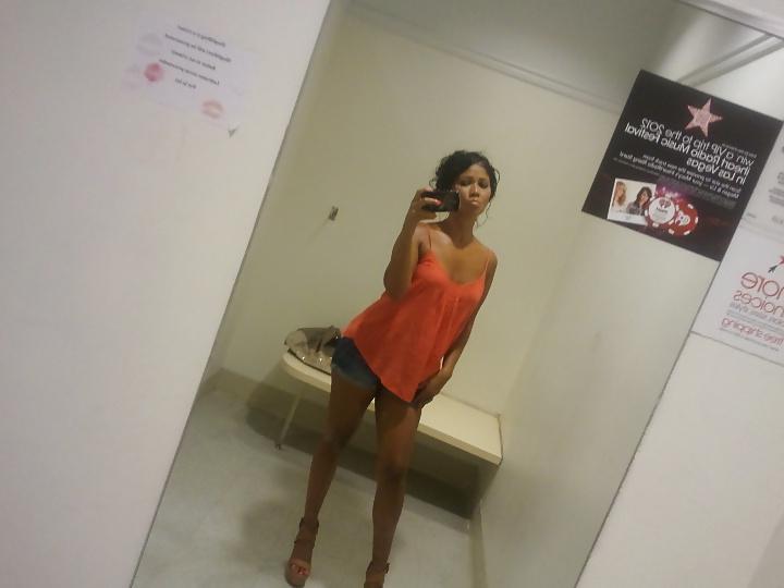 25P Milf latina with legs and ass