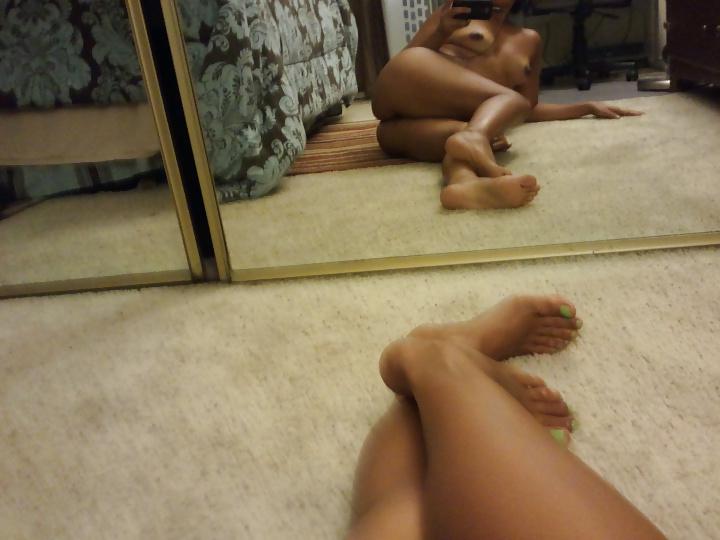 25P Milf latina with legs and ass