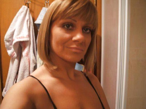 25P Vesna MILF from Serbia VOL. 3