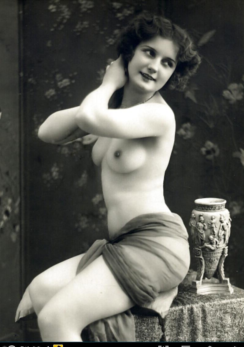 25P Vintage Erotica