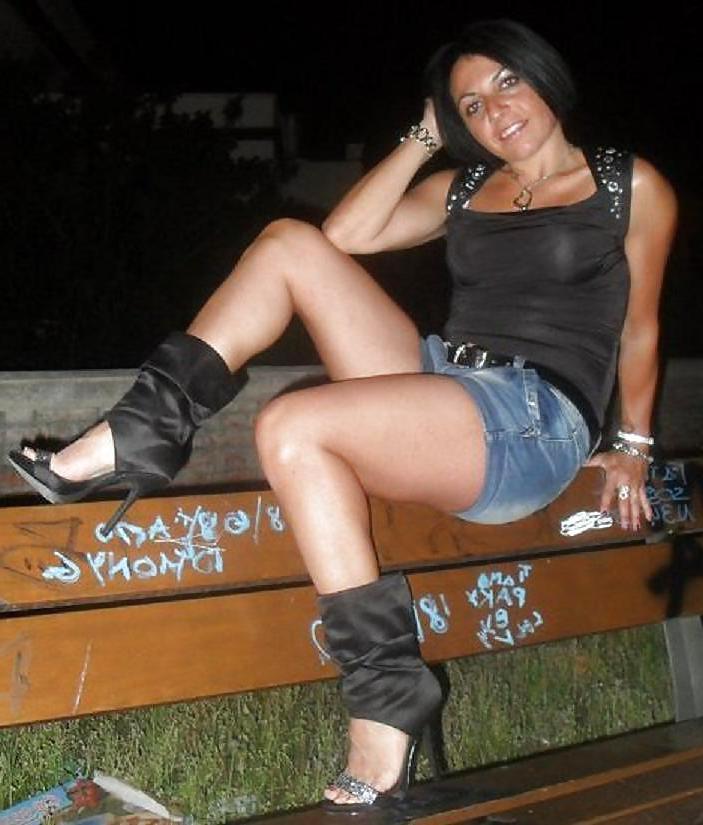 14P Italian girl: Mariella
