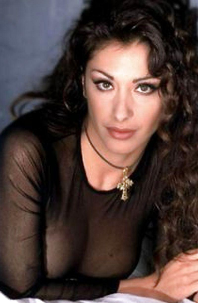 25P Italian boobies - Sabrina Salerno