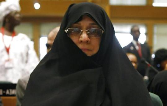 7P Iranian President Wife Hijab Milf