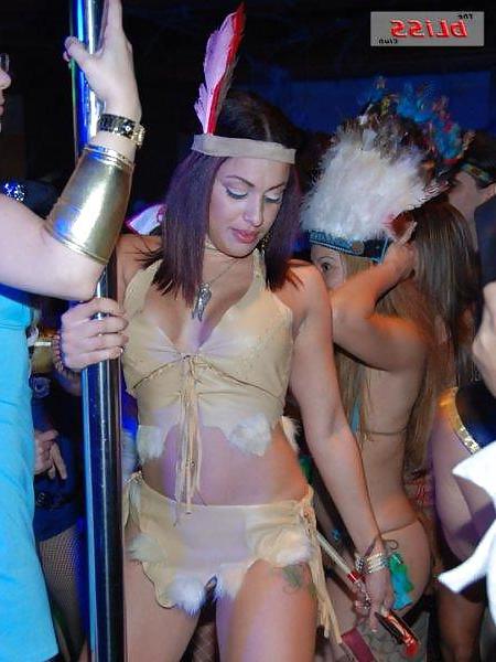 25P Latina stripper milf with ass