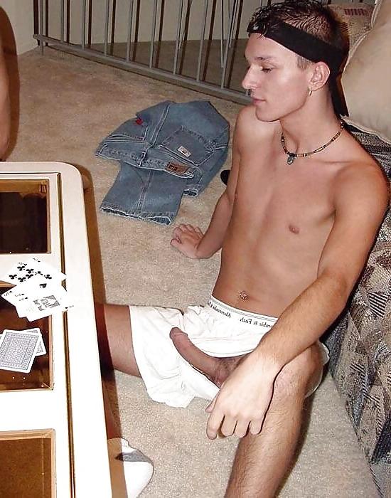 8P Strip Poker Fun