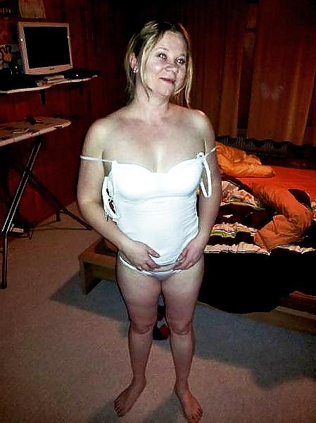 12P Swiss Wife Alina Exposed
