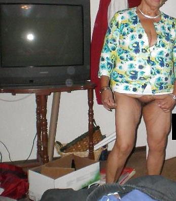 5P Mature bbw bottomless
