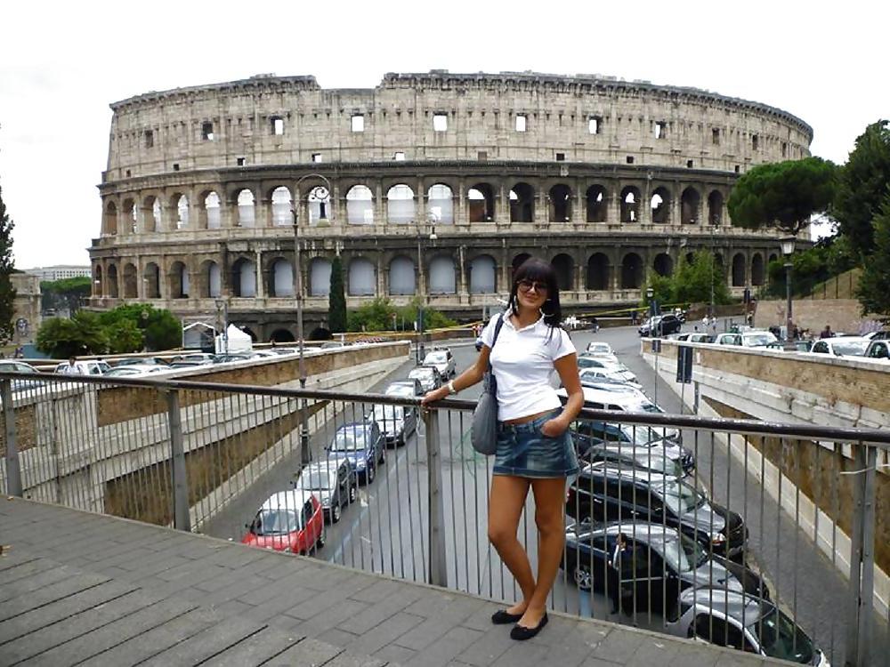 10P Italian girl: Antonia