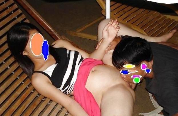 10P Cuckold At The Beach
