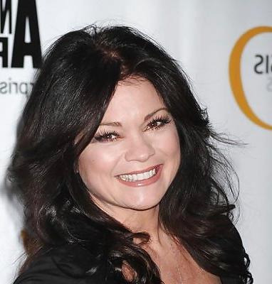 25P Valerie Bertinelli---non nude
