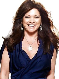 25P Valerie Bertinelli---non nude