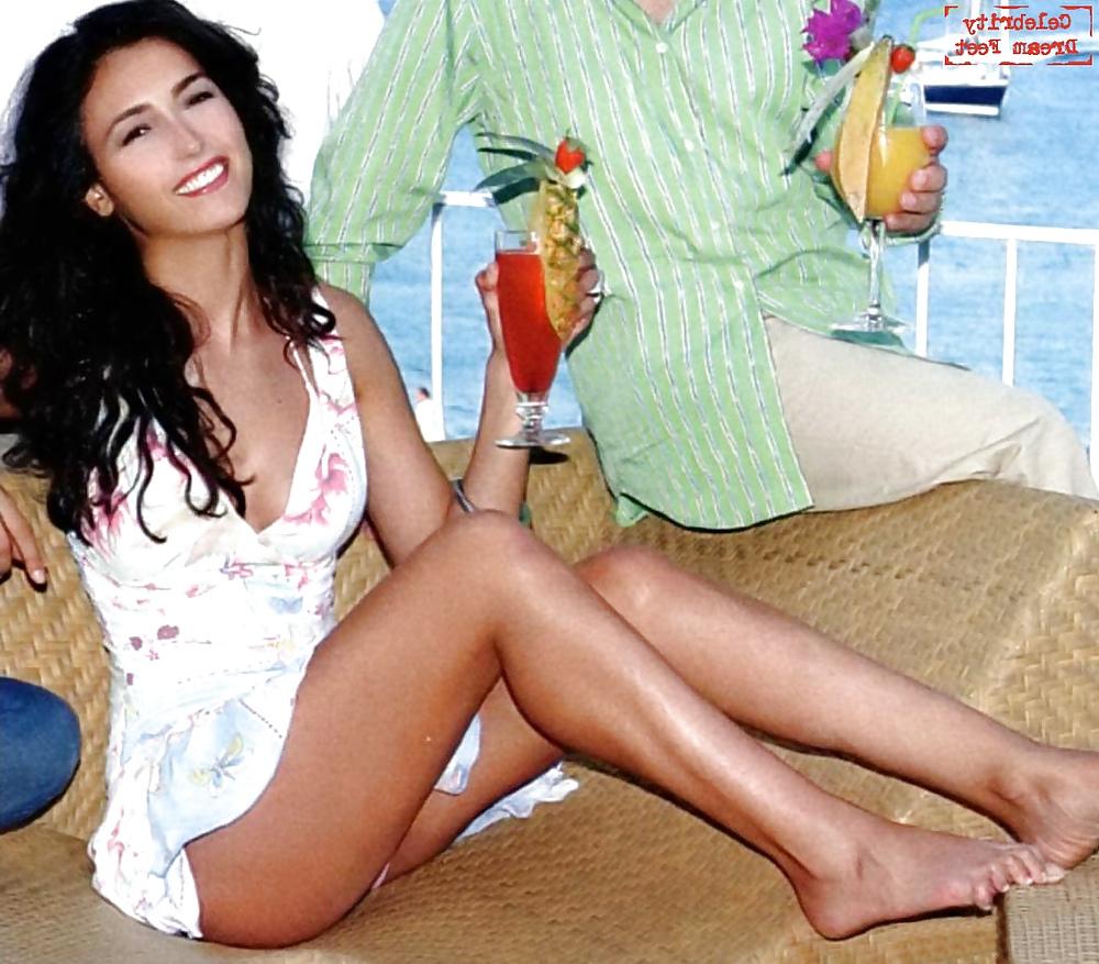 25P Caterina Balivo Feet