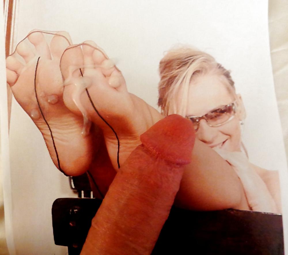 9P Young Blonde in Stockings Gets Her Feet Covered in Cum