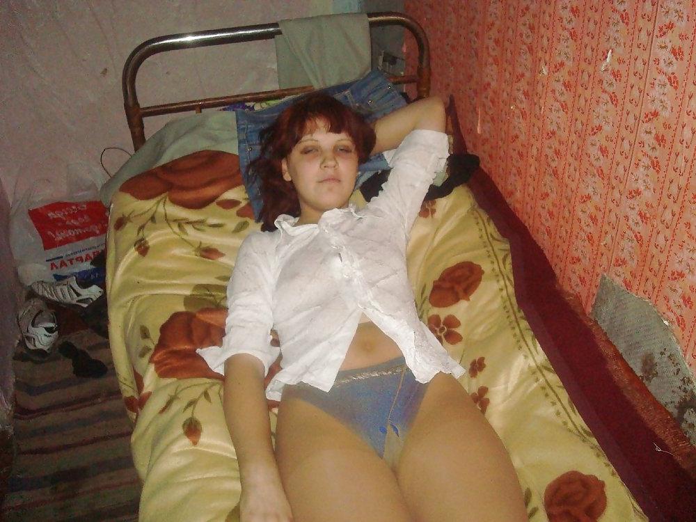 16P Russian poor girl