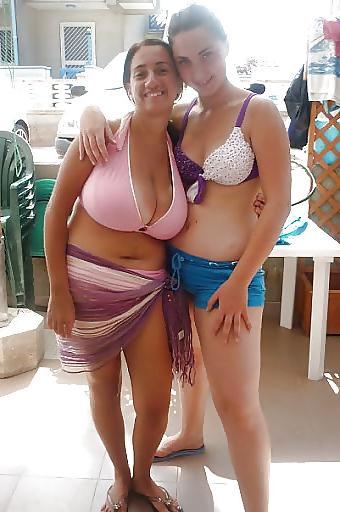 25P Big Tits hiding behind clothes!! 