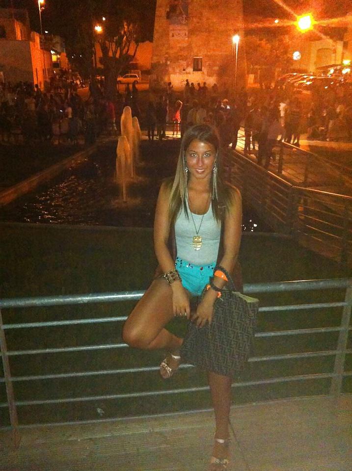 24P Italian girl: sofia