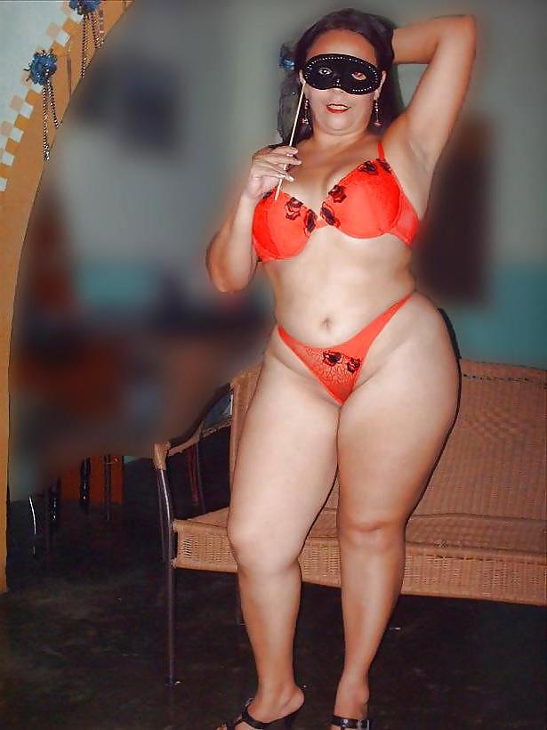 19P Professora de Portugues (Portuguese Teacher)