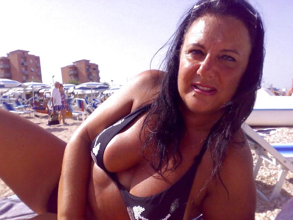 13P Italian women: agostina