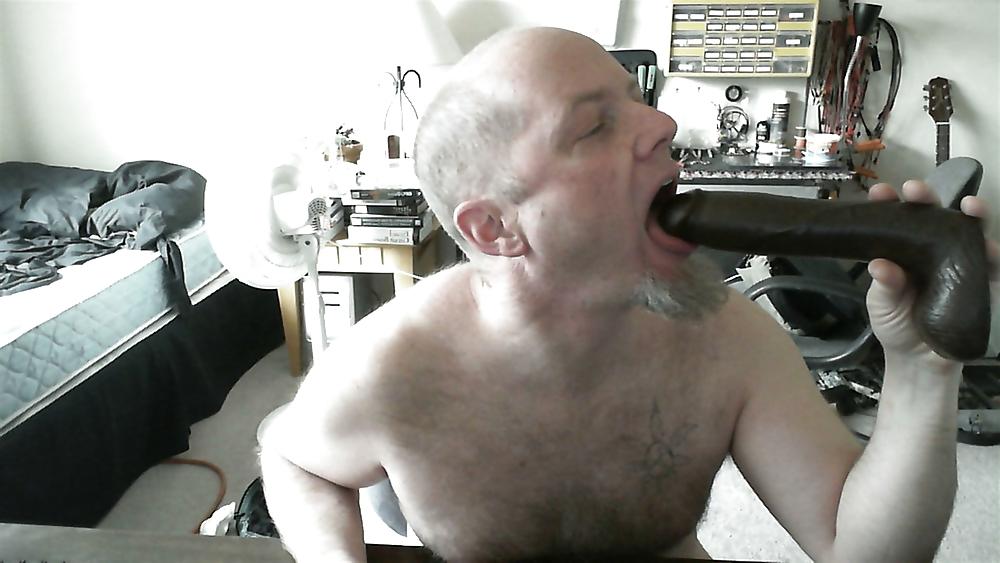 4P 2INCH Sean is a small dick loser who likes humiliation