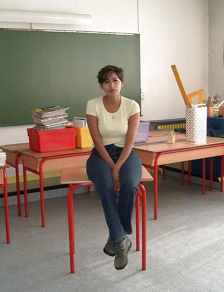 25P Teacher Mom From Morocco
