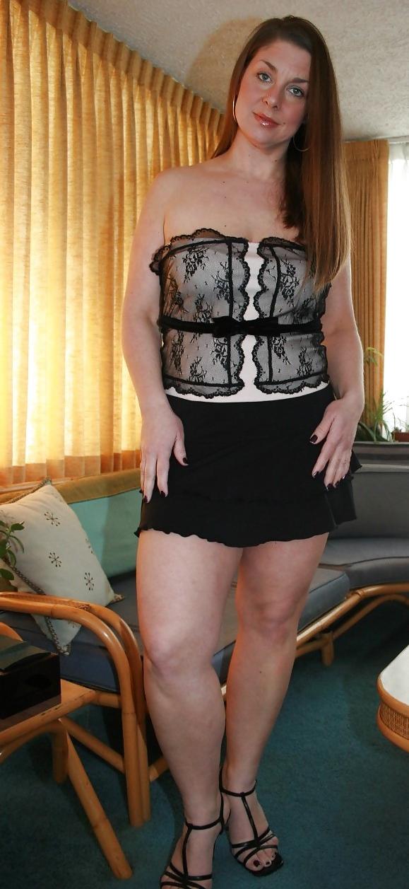 12P JUST ME SEXY MOM