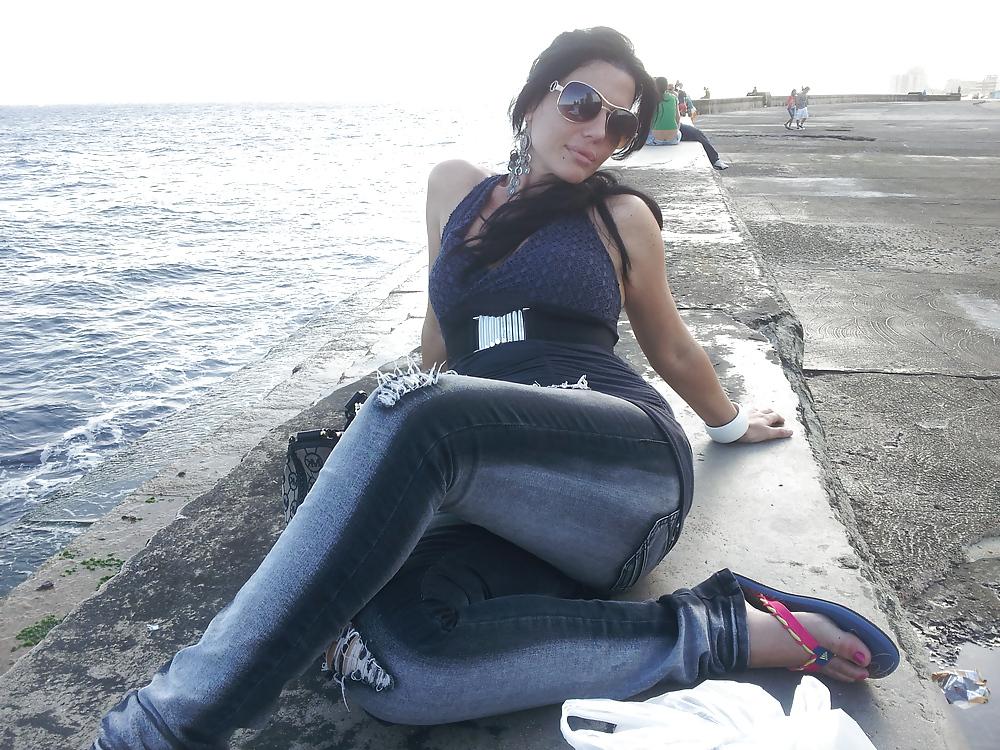 22P Sexy Cuban Feet - Pies Linda de Novia Cubana